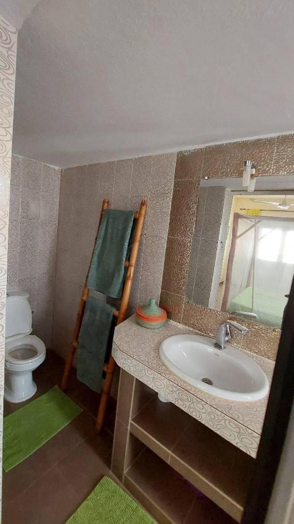 B&B Pieds Dans L'Eau Popenguine Exterior foto